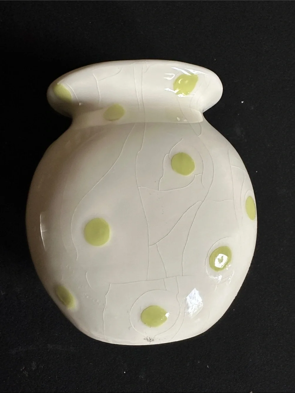 Pottery Barn Cream Ceramic Vase with Lime Dot Detail. Vintage - Picture 4 of 6